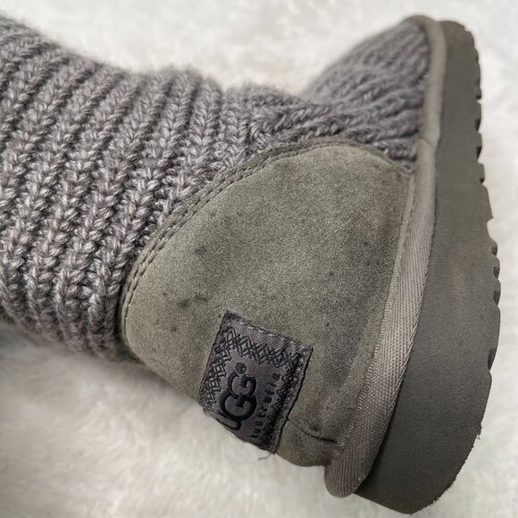 UGG #5819 Women's Grey Classic Cardy Button Knit Boot Shoes Size 9 - Picture 9 of 14